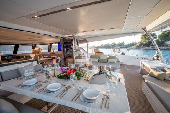 Image of D2 yacht #10
