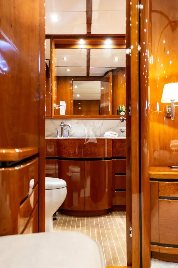 Image of PAREAKI yacht #30