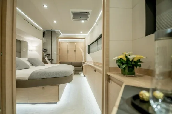 Image of D2 yacht #68