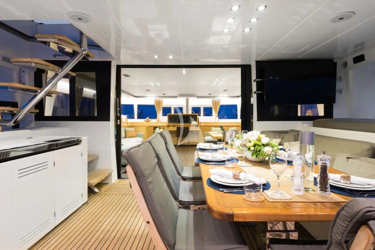 Aft Deck dining table set