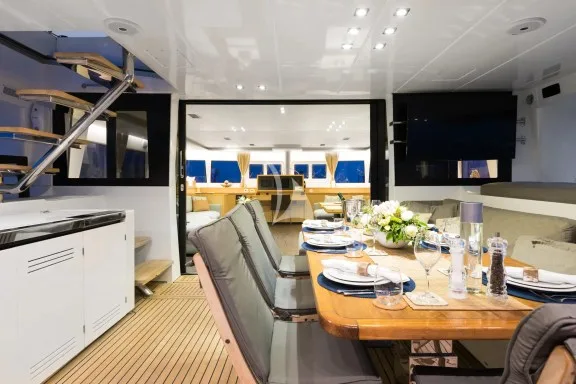 Aft Deck dining table set