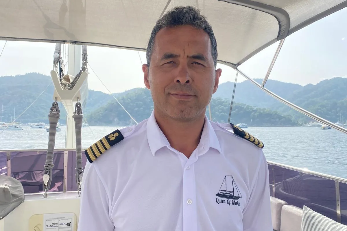Crew Main Image