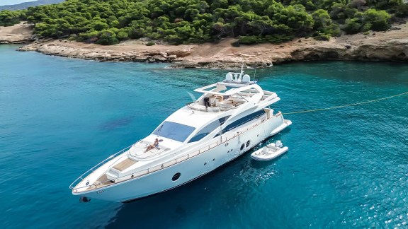 Image of RED ROSE yacht #3