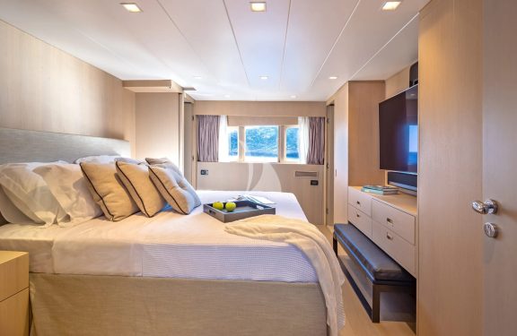 Double Cabin