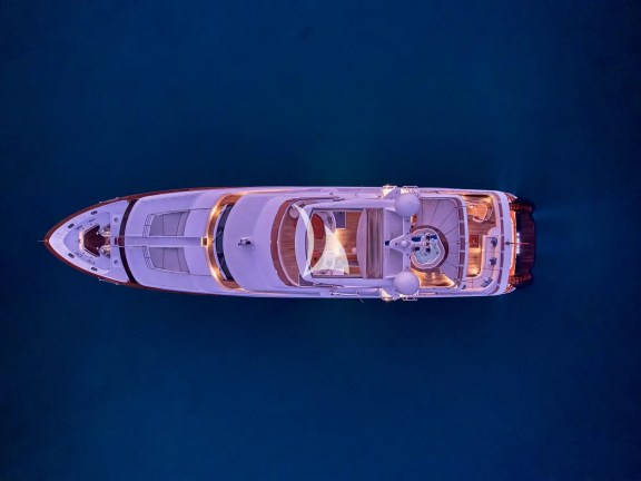 Image of OPTION B yacht #28
