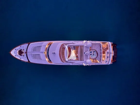 Image of OPTION B yacht #28