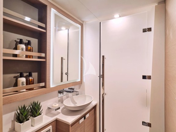 Aft cabin bathroom