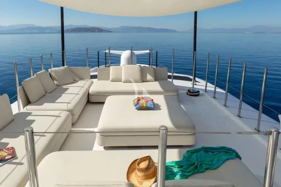 Sun deck