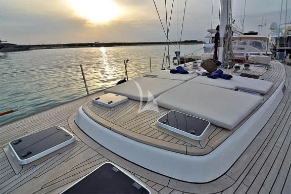 Image of WIND OF CHANGE yacht #17