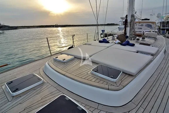 Image of WIND OF CHANGE yacht #17