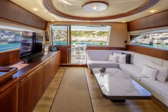 Image of MAY 21 yacht #6