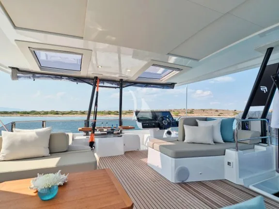 Flybridge seating area