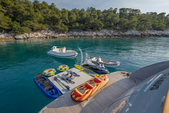 Platform - Water Toys