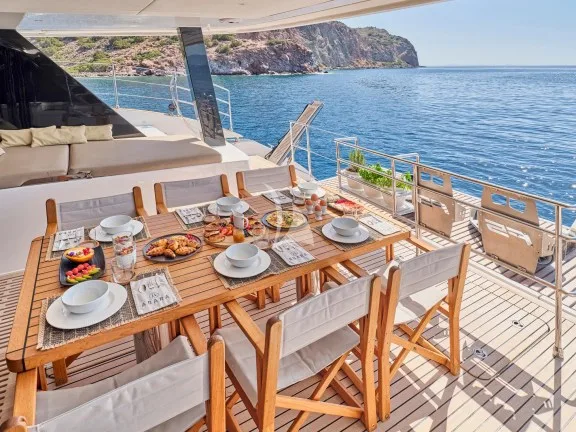 Table setting