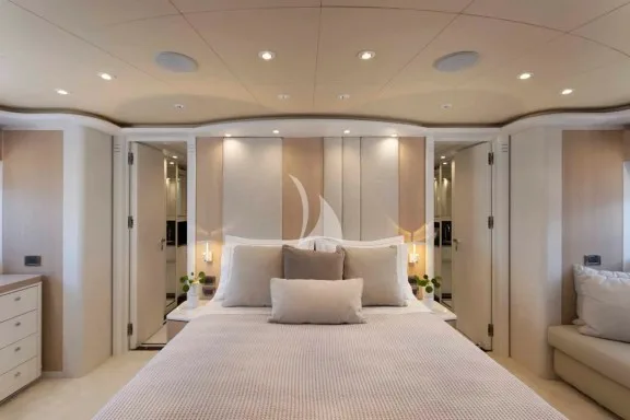 2nd Master Cabin on the Main deck, with an office, 2 spacious walk in closets & an exceptionally large en suite bathroom with his & hers separate toilets, his & hers sink units & 2 doors