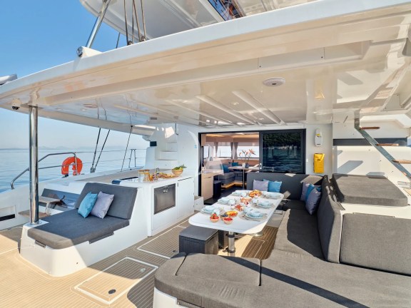 Image of AZUL yacht #21