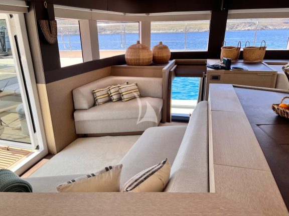 Second seating area with view of master cabin terrace
