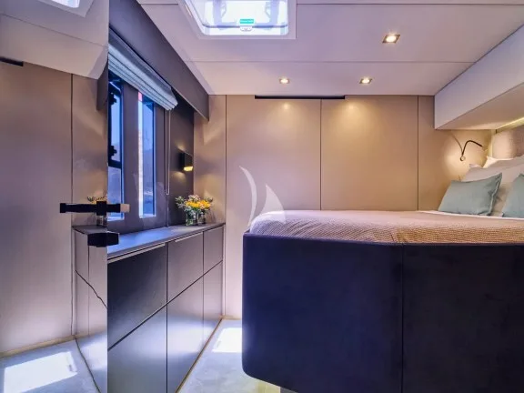 Guest cabin