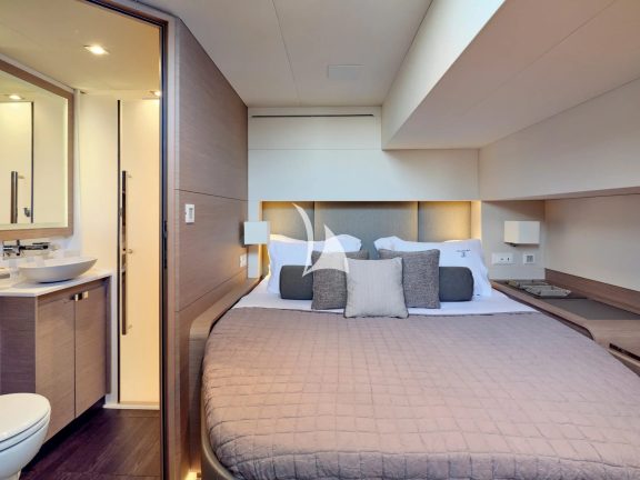 Guest cabin