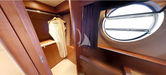 Master Cabin walk in closet