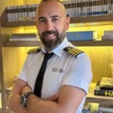 Crew of ORIENT STAR|Onur ERGUN — Captain