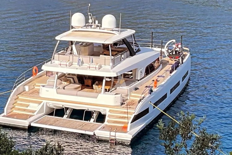 Crazy Horse aft