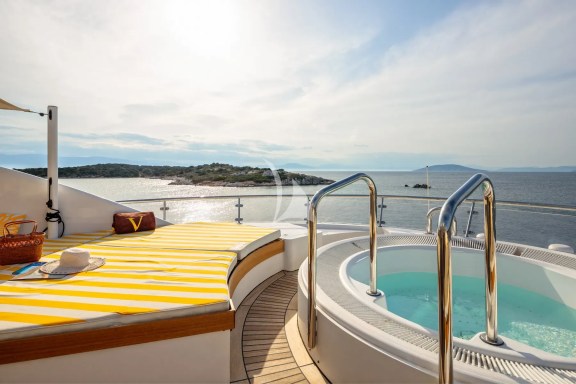 Image of VERA yacht #63