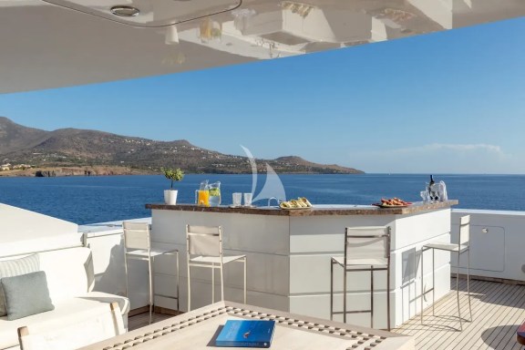 Sundeck - Bar