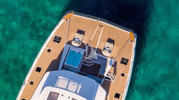 Image of D2 yacht #32