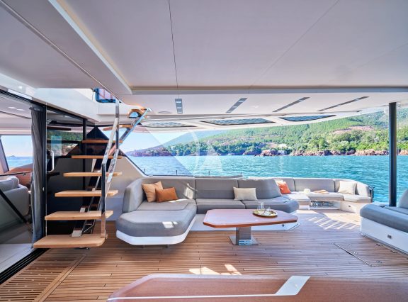 Cockpit sitting area (Sistership)
