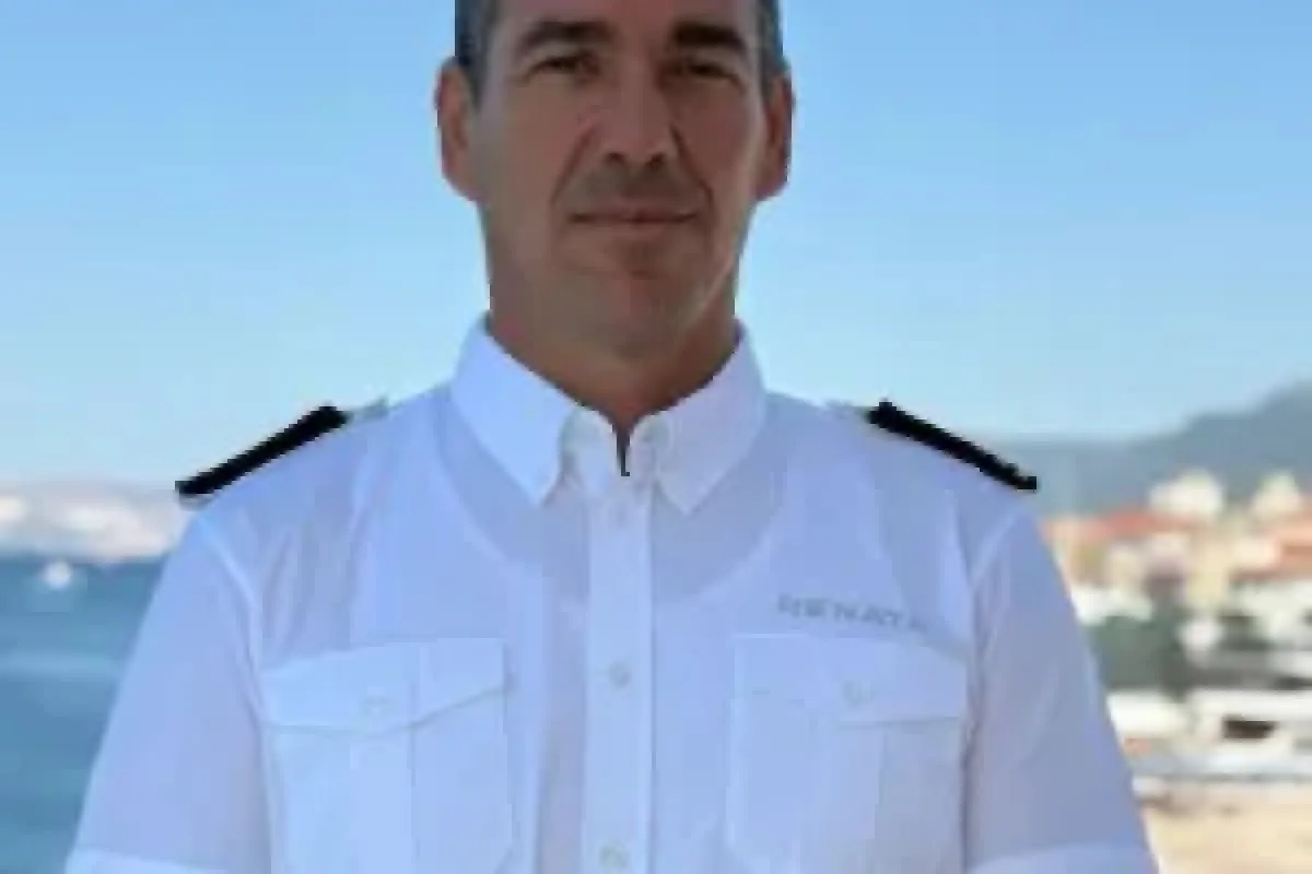 Crew Main Image