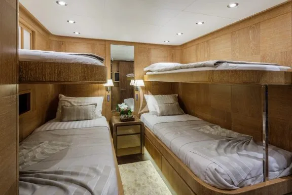 Quadruple Cabin