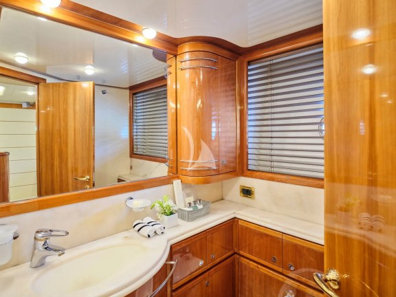 Image of Estia Orion yacht #34