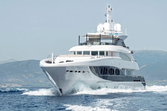 Image of IDEFIX II yacht #28