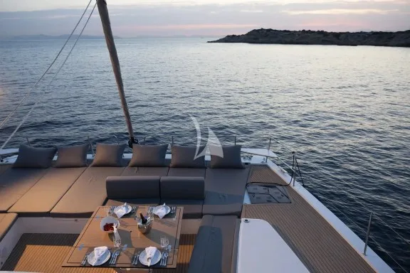 Flybridge overview 2