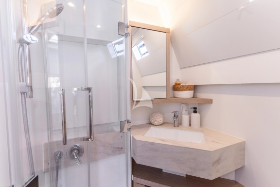 Double Cabin Bathroom