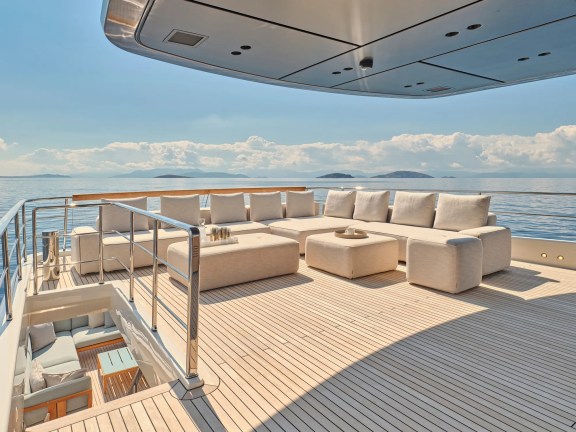 Sundeck