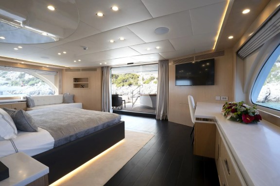 Image of PRINCESS MELDA yacht #16