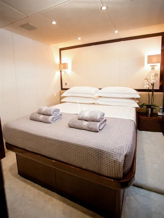 Double Cabin