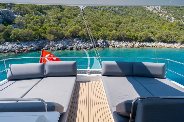 Flybridge