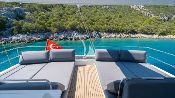 Flybridge