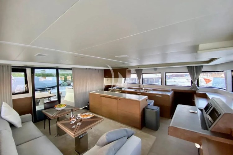 Main Saloon with galley up