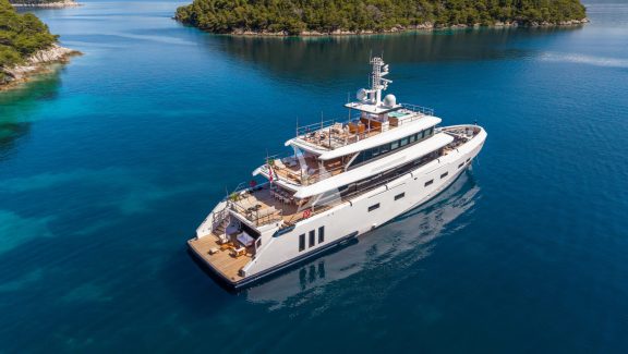 Image of Renata yacht #105