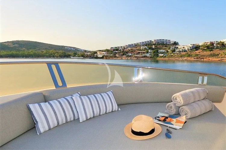 Sundeck lounge