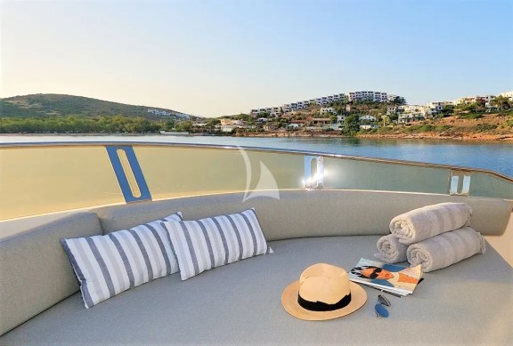 Sundeck lounge