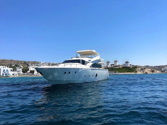 Questa e Vita in Mykonos