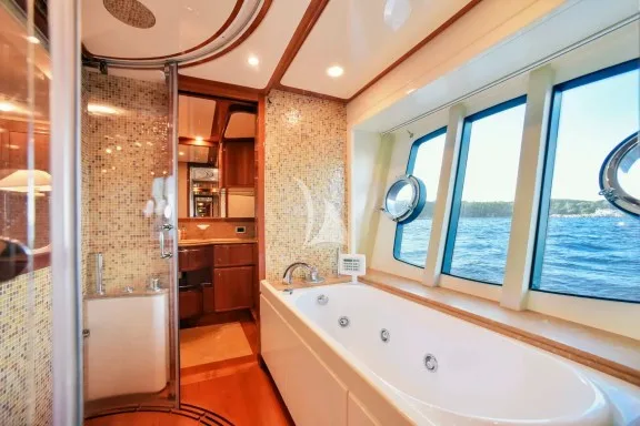 Image of DAY OFF yacht #21