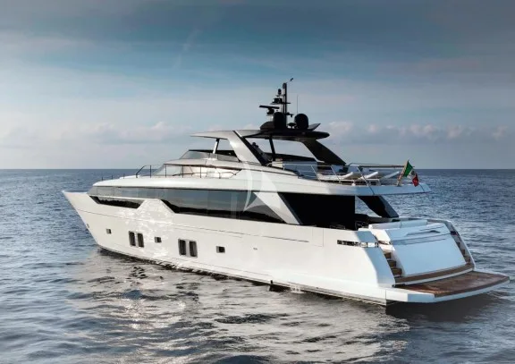 Image of PIOLA yacht #2