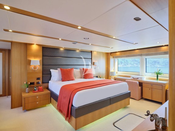 Image of MAKANI II yacht #34