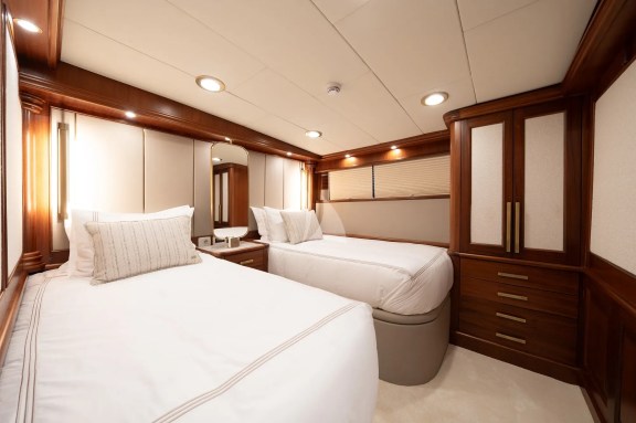 Second twin suite